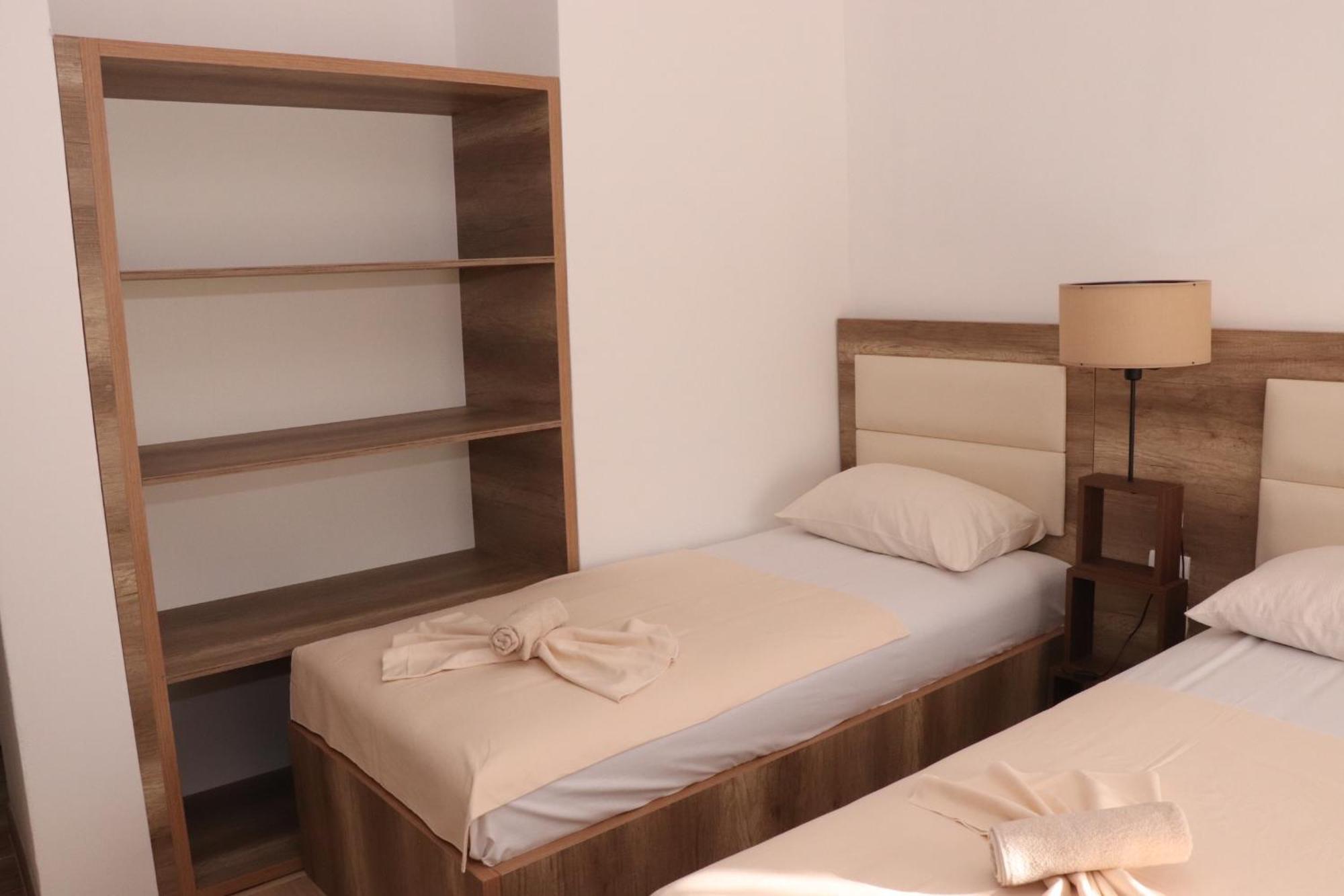 Gjinaj Apartments Ulcinj Exterior photo